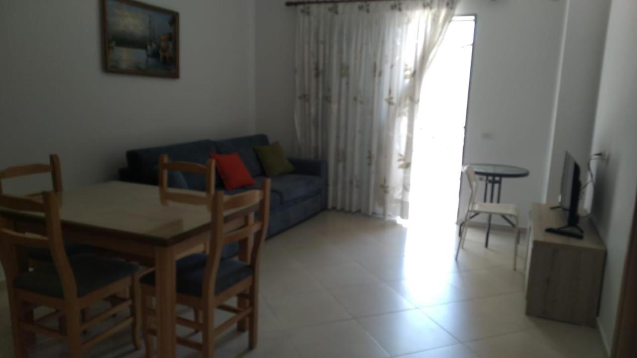 Primavera Apartments Sarandë Exteriör bild